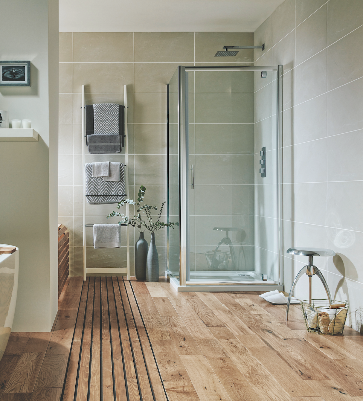 P6 Pivot Door - Chrome